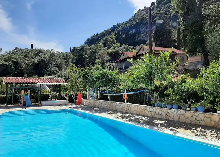 Appartamento Amazing In With Terrace Benitses (Corfu)