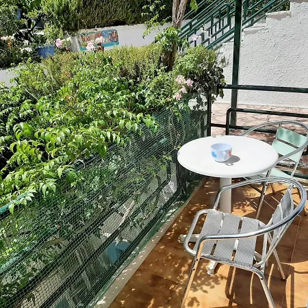 Apartment Amazing In With Terrace Benitses (Corfu)